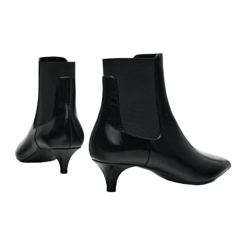 Massimo Dutti Sleek Black Ankle Booties - Picture 1 of 5